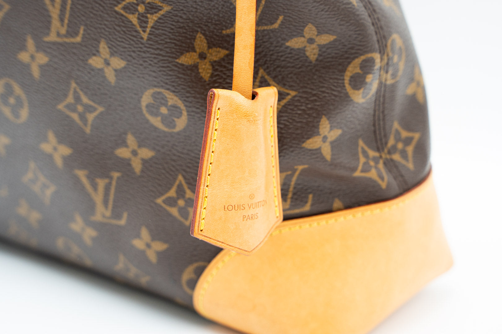 Louis Vuitton Berri MM Canvas Monogram Schultertasche